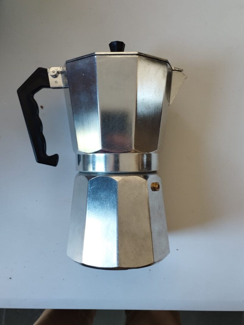 Cafetera Italiana de Aluminio 600ml (12 tazas) - Imagen 4